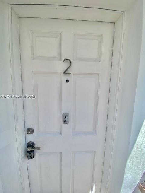 Building Photo - 830 W 40th St