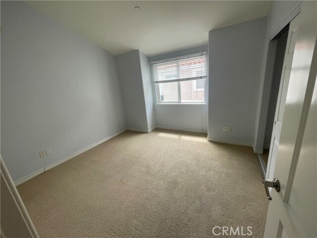Building Photo - 413 N Elena Ave
