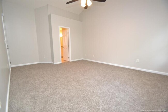 Building Photo - 712 Penncross Dr