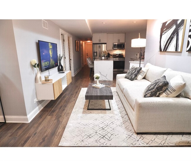 Building Photo - 2944 N Ridgeway Ave