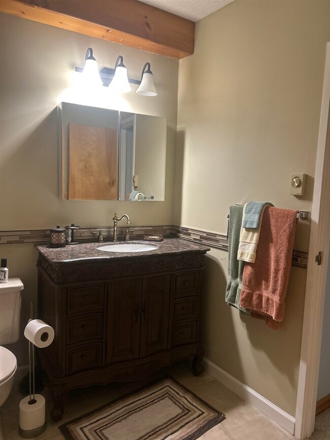 Building Photo - 145 Main St