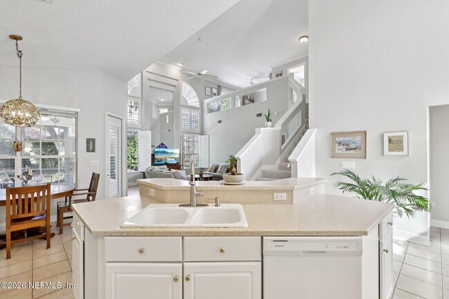 Building Photo - 6534 Burnham Cir