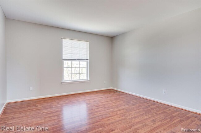 Building Photo - 14864 Liri Dr