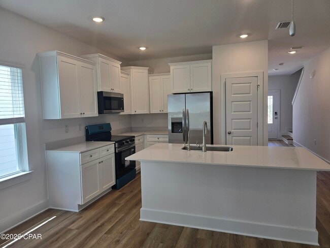 Building Photo - 186 Ellery Ln