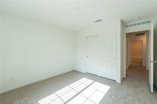 Building Photo - 2290 Yuzu St