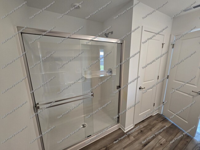 Building Photo - New Construction 3 Bedroom Townhome