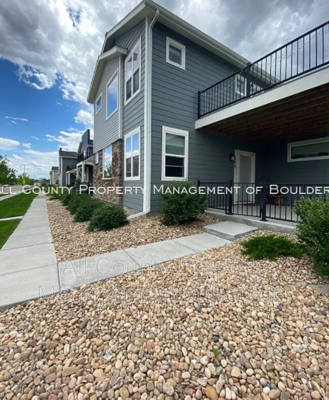 743 Grandview Meadows Drive 743 Grandview Meadows Dr Longmont CO