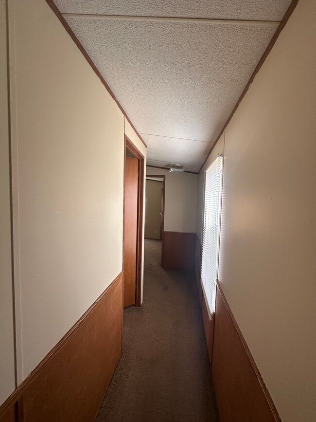 Building Photo - 3 Bed 2 Bath MH - Under Renovations
