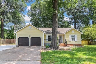 Building Photo - 2129 Agecroft Rd