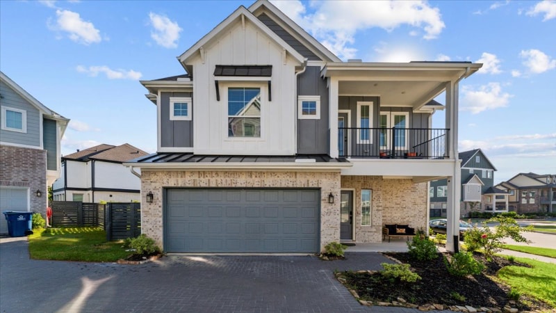 Building Photo - 15147 Colorado Bnd Pk Dr