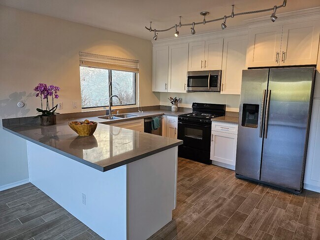 New Kitchen - 4241 Freedom Dr
