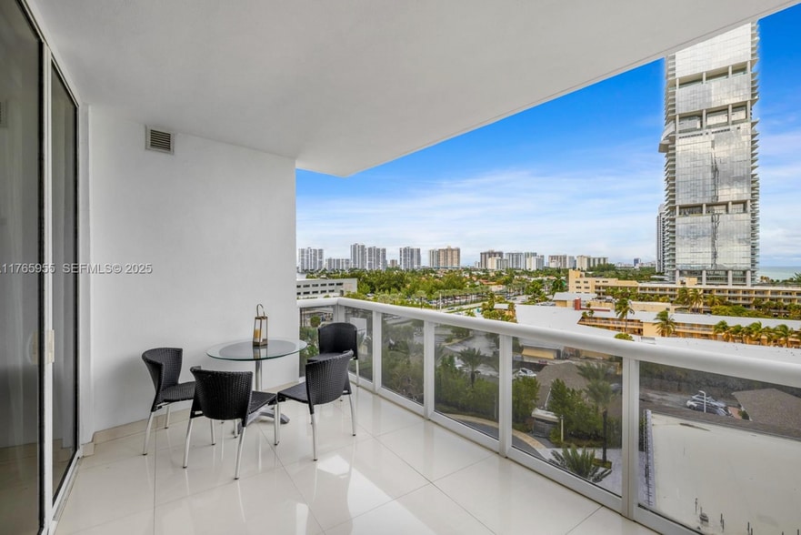 Building Photo - 18201 Collins Ave
