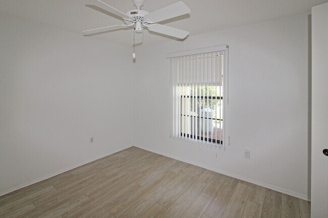 Building Photo - Venice East Annual Home for Rent