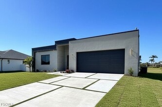 Building Photo - 3544 NW 41st Pl