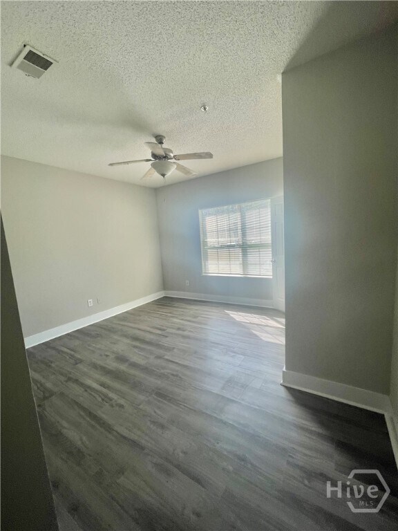 Building Photo - 5101 Walden Park Dr