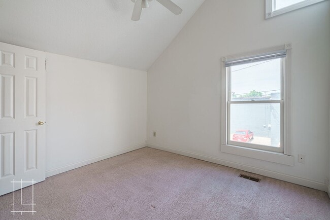 Building Photo - 193-195 Greenwood Ave