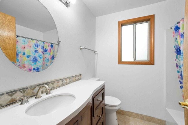 Building Photo - 12323 SW Millview Ct