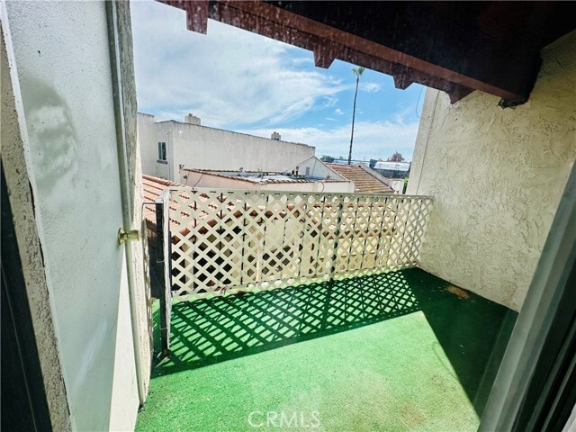 Building Photo - 23641 Golden Springs Dr