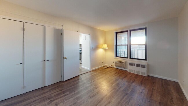 Building Photo - 35-20 Leverich St