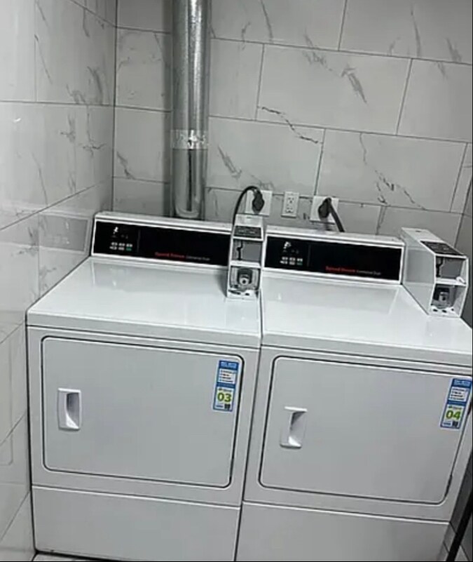 Building Photo - 30 Archer Ave