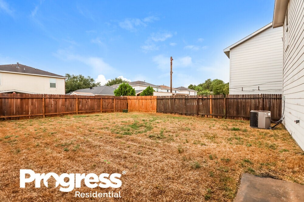 Building Photo - 12418 Sterlingstone Dr