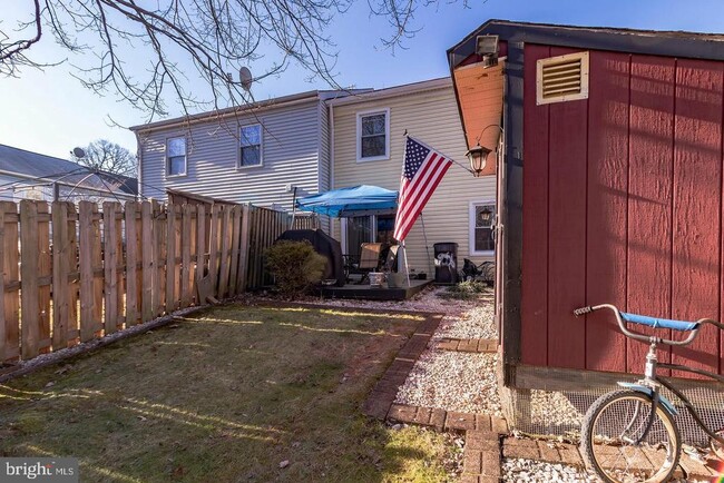Building Photo - 9066 Reynolds Pl