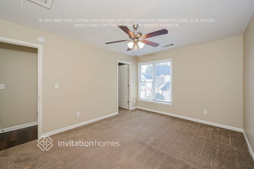 Building Photo - 135 Springlaurel Ct