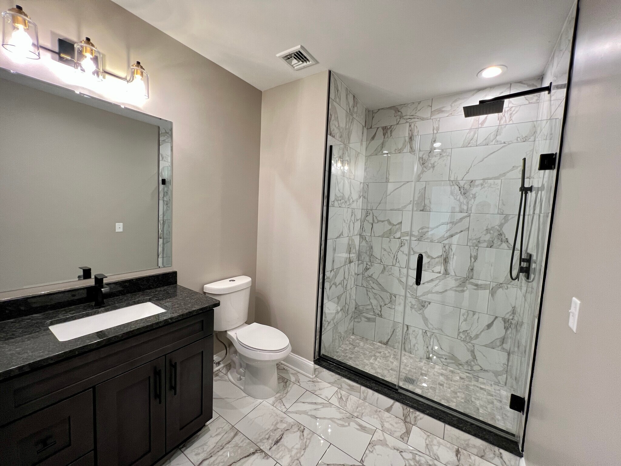 Building Photo - 409 Lackawanna Ave