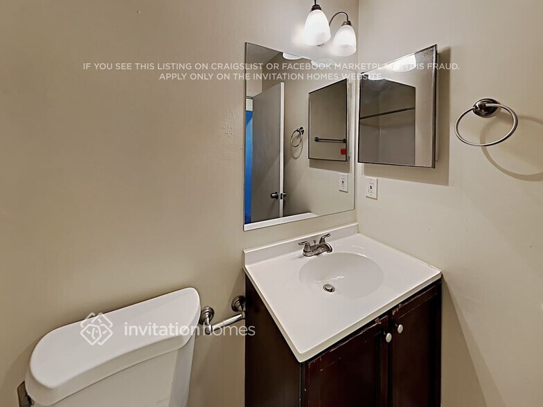 Building Photo - 939 Bermuda Ct