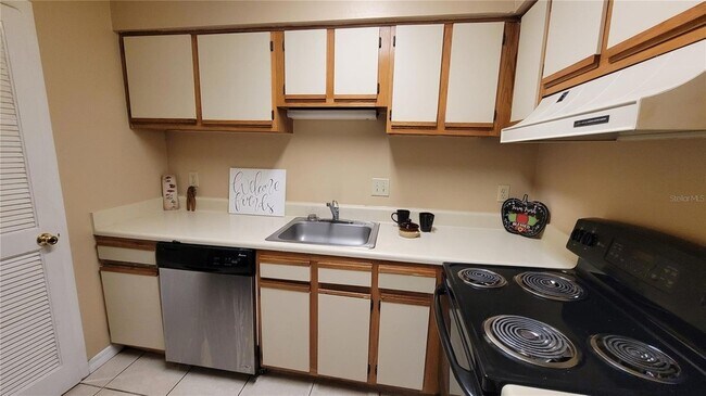 Building Photo - 4111 S Semoran Blvd