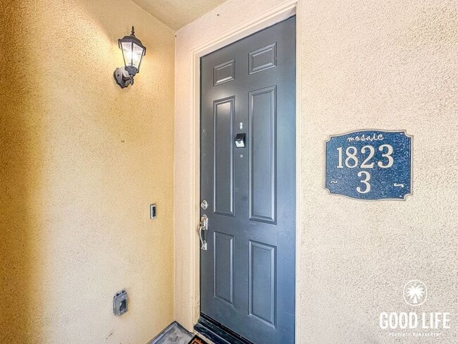 Building Photo - 1823 Peach Ct