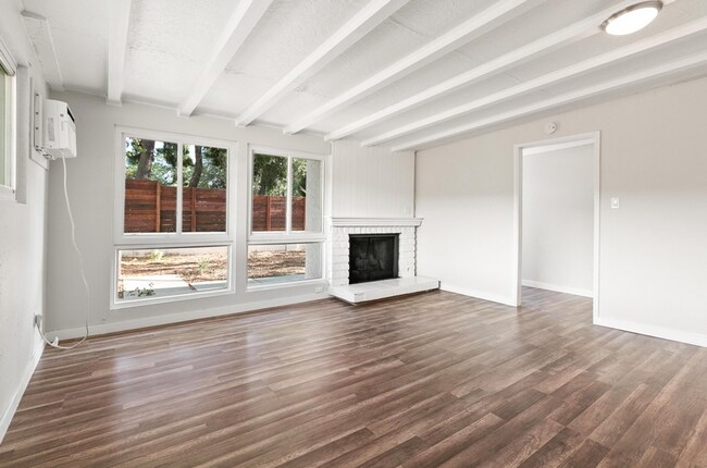 Building Photo - 17138 Sunderland Dr