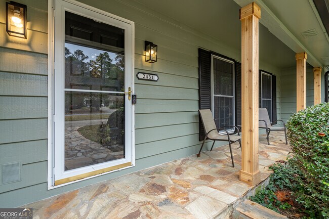 Building Photo - 2431 Weatherford Ct