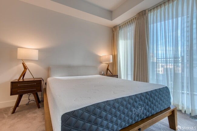 Building Photo - 280 Spear St