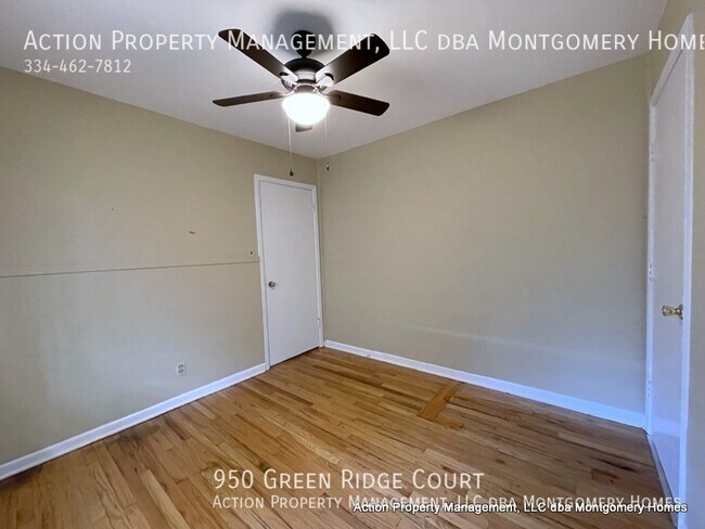Building Photo - 950 Green Ridge Ct