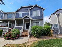 Building Photo - Like New 2 Bedroom Townhome In Louisiana Purchase II
