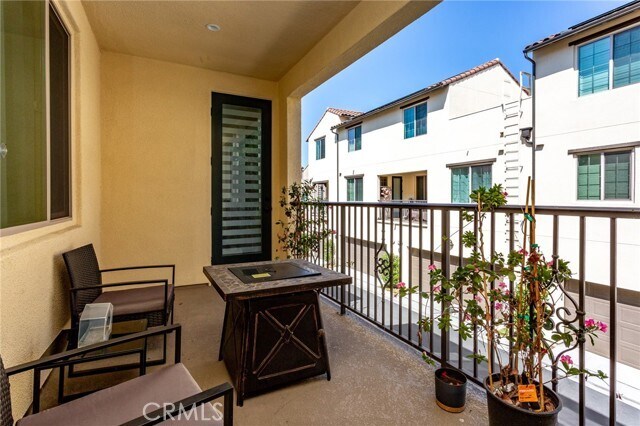 Building Photo - 120 Coastal Gdn