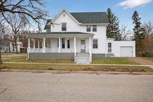 Building Photo - 200 S Elm Ave