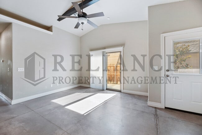 Building Photo - 13609 Hunters View St