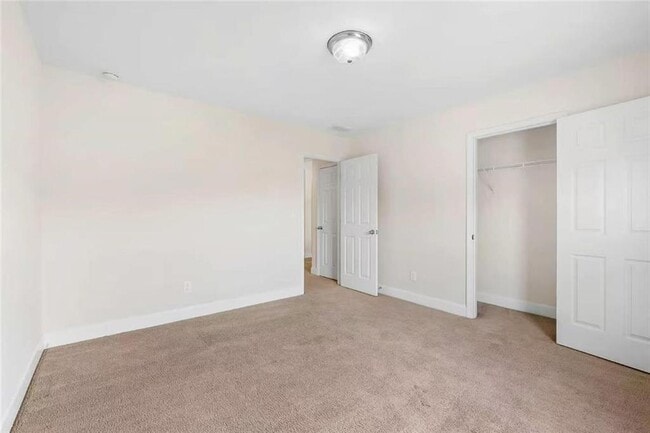 Building Photo - 2588 Cannon Farm Ln