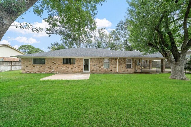 Building Photo - 14702 Westway Ln