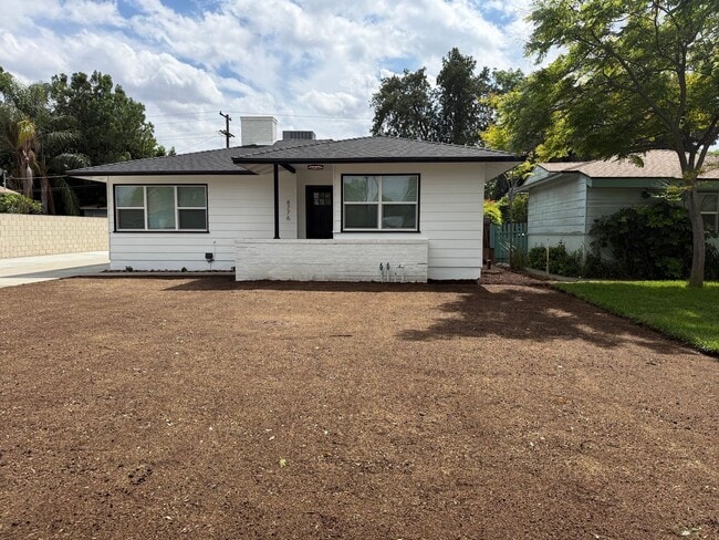 Building Photo - Newly remodeled 3 bedroom 2 bath