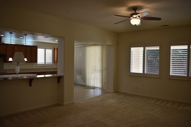 Building Photo - 2261 Pillsbury Rd