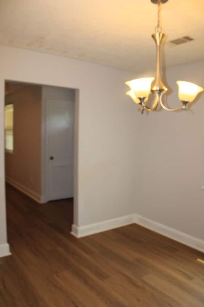 Building Photo - Midtown Rental 2 Bed 1 Bath