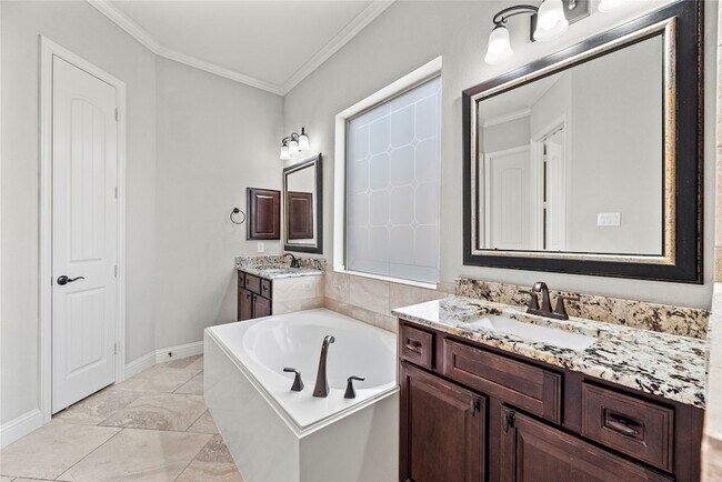 Building Photo - 6407 Sunstone Falls Ln