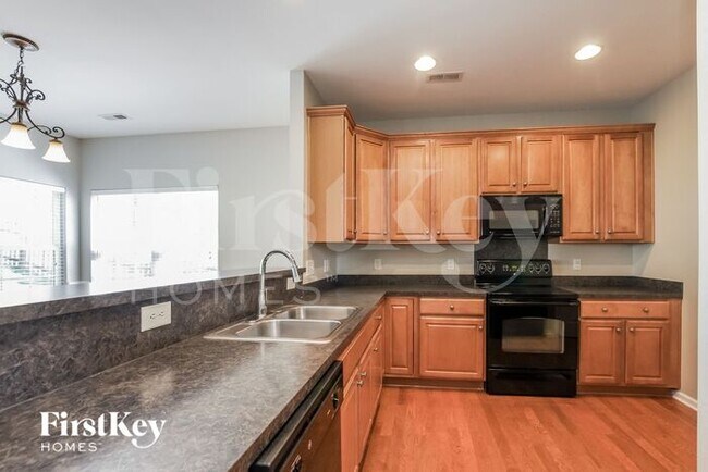 Building Photo - 16211 Long Talon Way