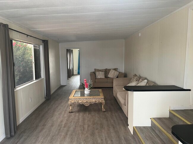 Building Photo - 69470 Midpark Dr