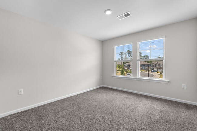 Building Photo - 2466 Hutch Ln