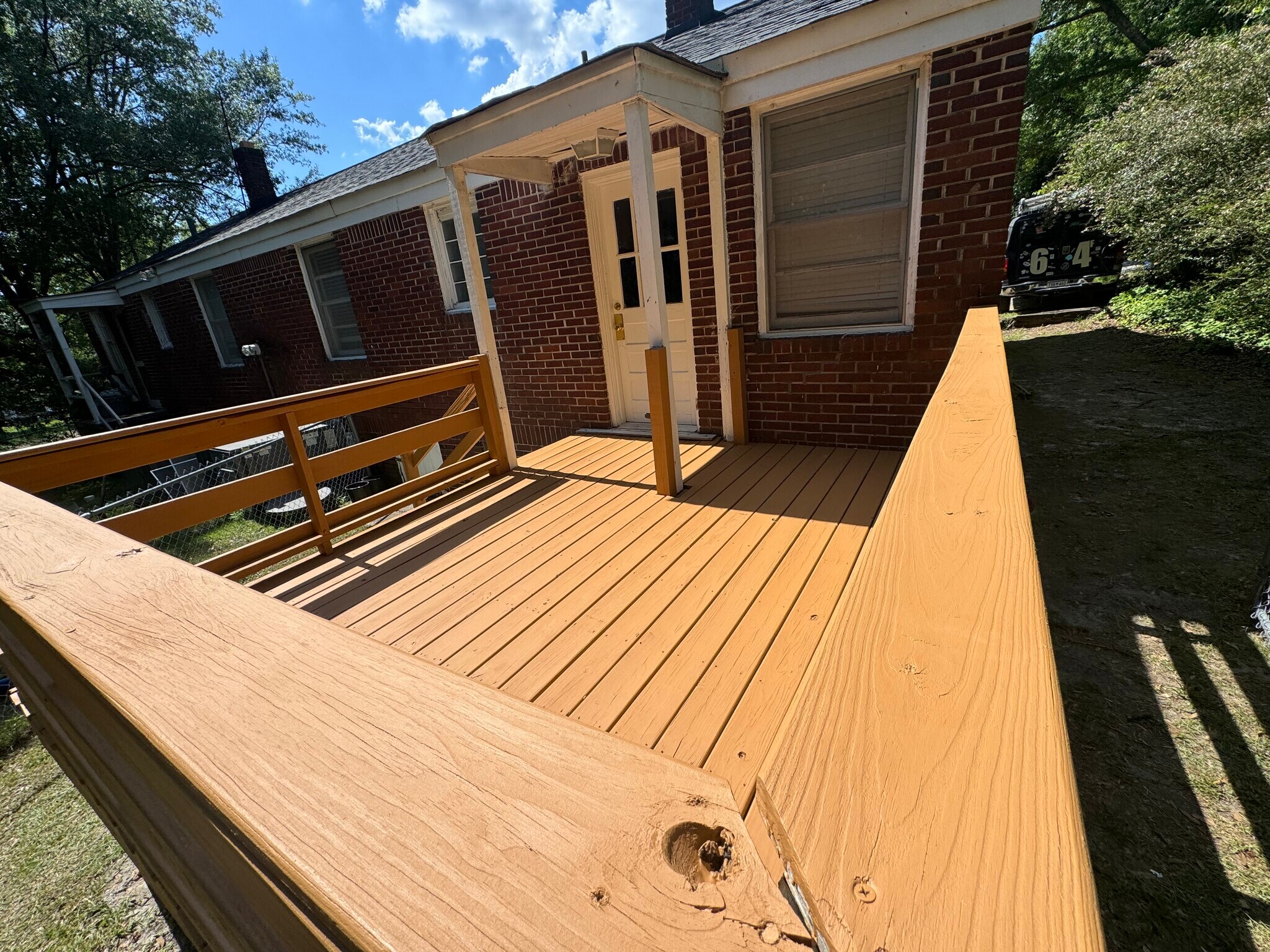 Building Photo - 28 Hollywood Ct