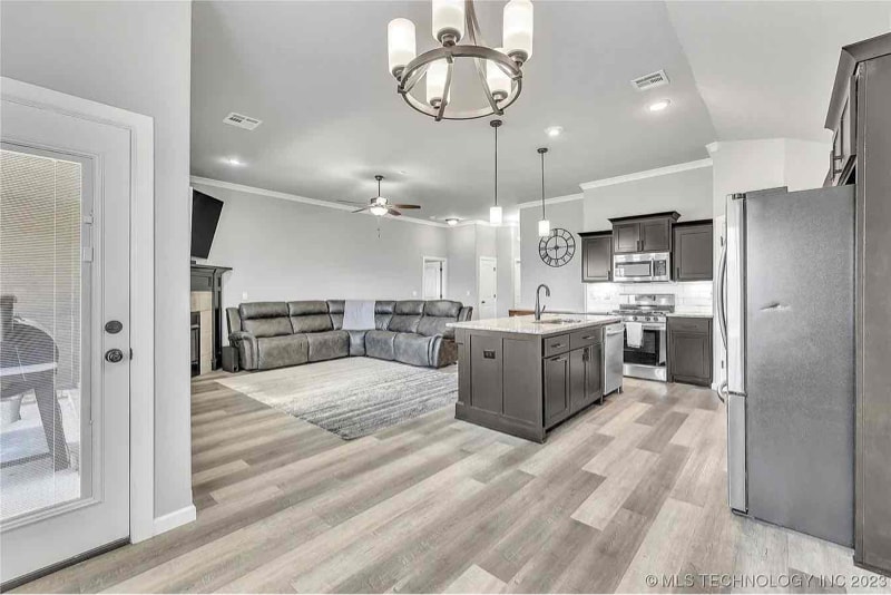 Building Photo - 3943 S 149th E Ave